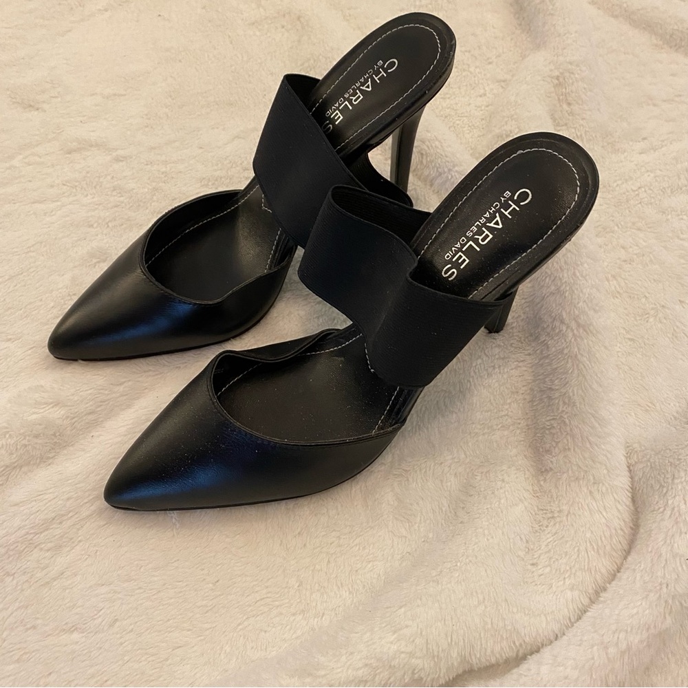 Charles by Charles David - Black stilettos with an elastic strap - closed toe.